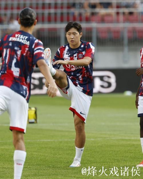 法甲-李刚仁与内维斯建功 巴黎圣日耳曼3-0完胜勒阿弗尔